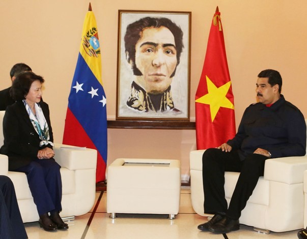 Председатель Национального собрания Вьетнама встретилась с президентом Венесуэлы - ảnh 1